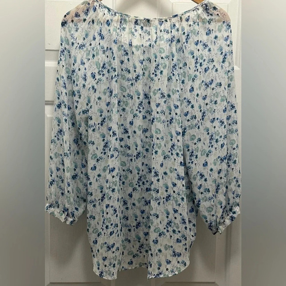 LC Lauren Conrad Women’s Blue Floral Sheer Blouse Size XL - Picture 2 of 8